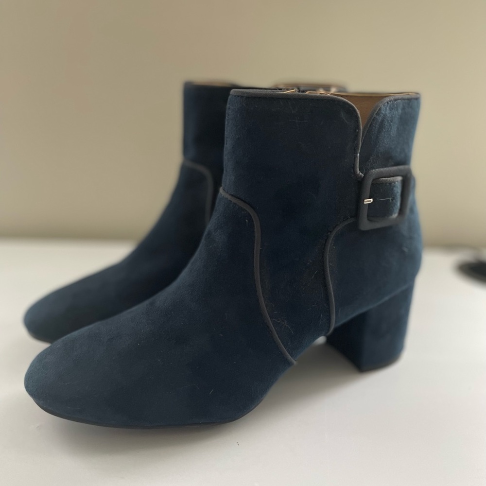 White Mountain Navy Blue Suede Ankle Boots